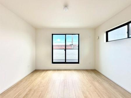 ���̑����� �o���R�j�[���J�������v���X���Ă����m��  