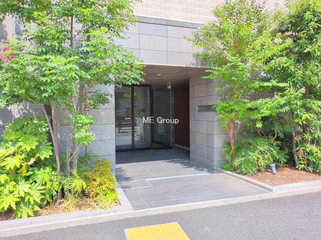 �G���g�����X -