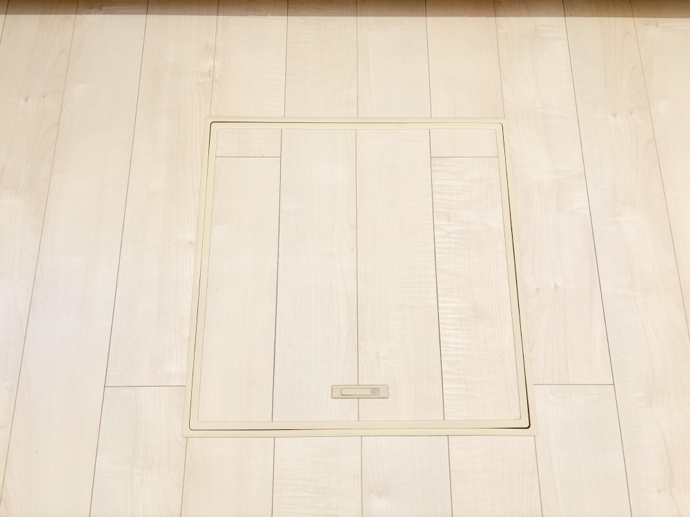 ̑ [tIpiEpi̎[ɂ劈B