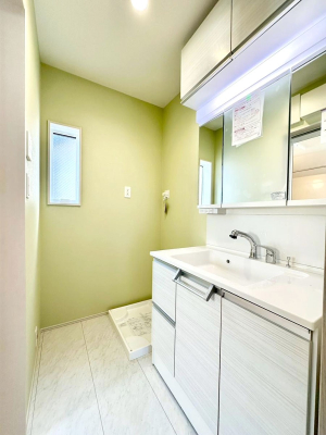 ���ʑ�E���ʏ� ���邢���ʏ��͖����̐g�x�x���y�����ł����Ⴂ�����ł��B