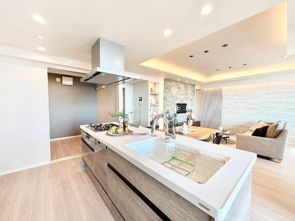 Lb` ĝ悢Lb`ÂŉƑ̏Ί炪L܂