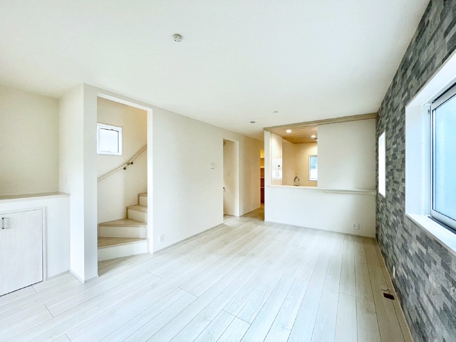 ���r���O �����u�������܁v�u��������v�Ƒ��Ƃ̃R�~���j�P�[�V�������[�܂郊�r���O�C���K�i�B 