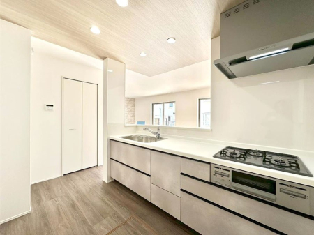 Lb` ȂłƑƂ̉by߂ΖʃLb`