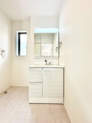 ʑEʏ 傫₷OʋŐʑ́AgȂ݃`FbN┧̂ɂ߂łB 