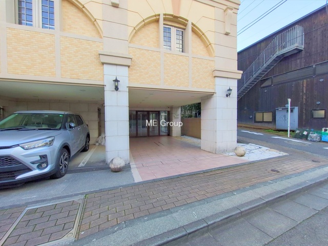 �G���g�����X -