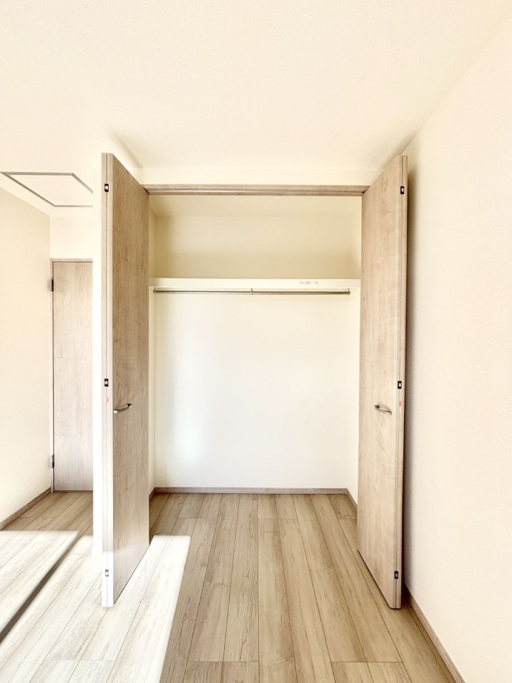 ���[ �����Ղ�̎��[�X�y�[�X�ŉ��K�ɕ�点���� 