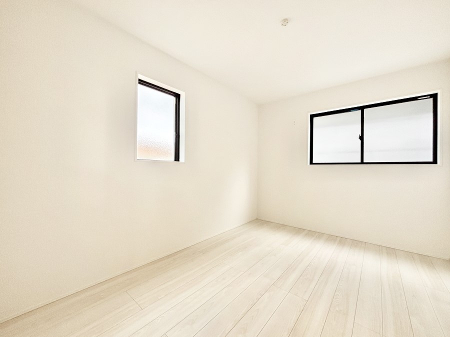 q Qʍ̌ŋC悭R̂łql̂ɂsb^