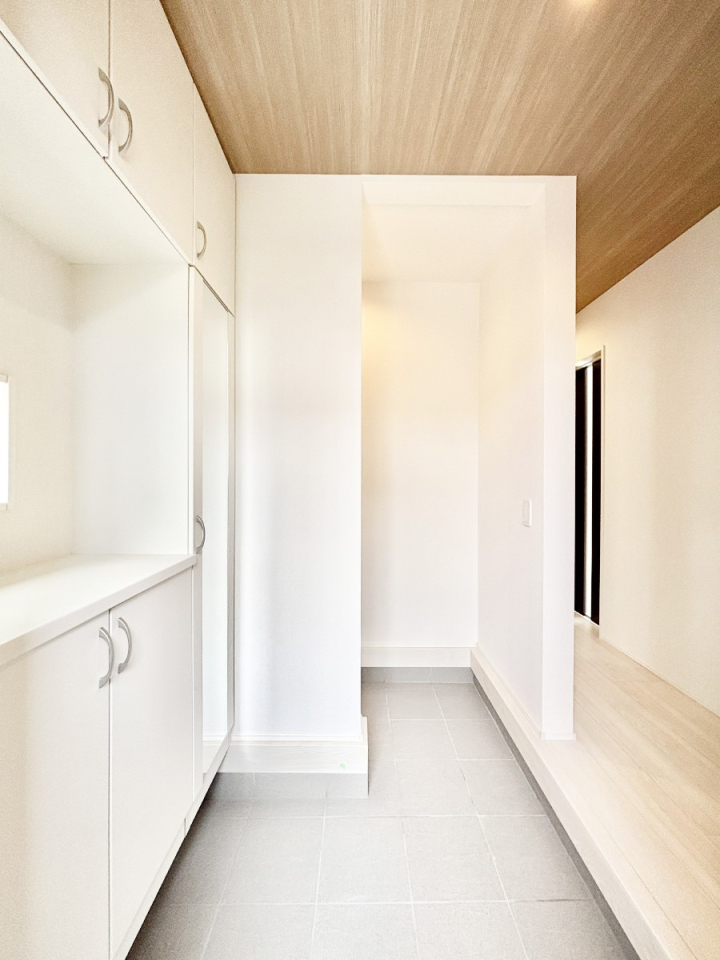  U炩肪ȌւXbĽ֎[t