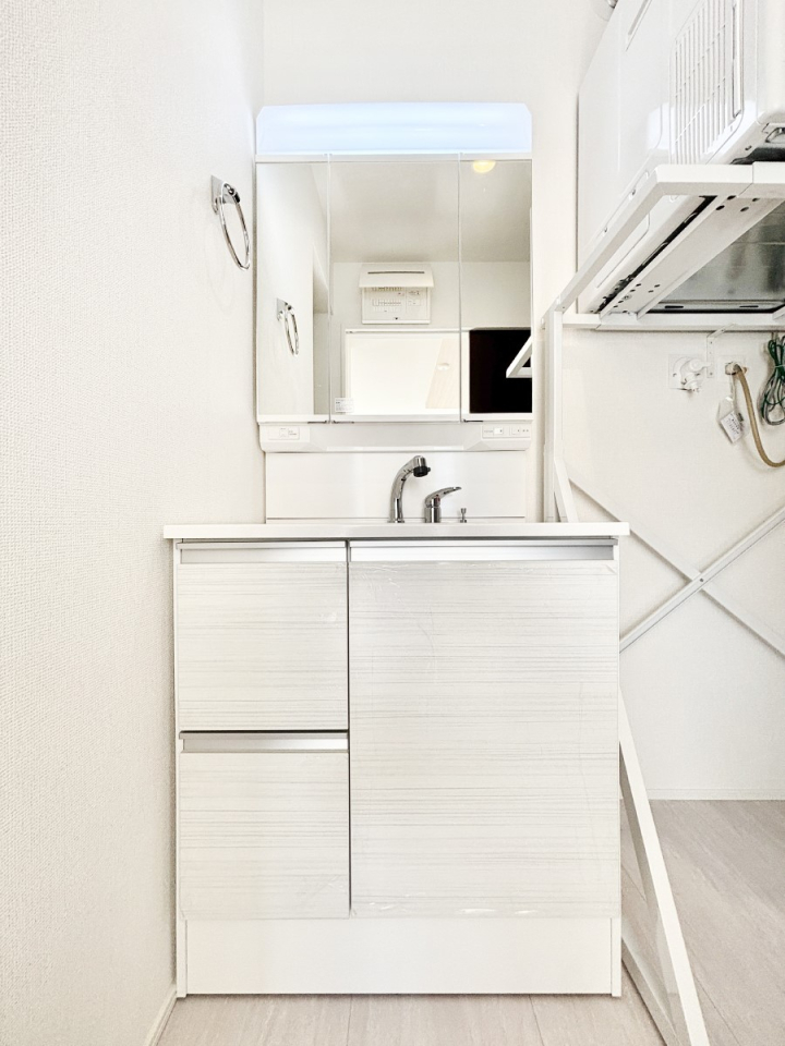 ʑEʏ X^COɕ֗ȎOʋA~[LrlbgōׂXbL