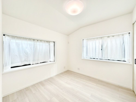 q Qʍ̌ŋC悭R̂łql̂ɂsb^