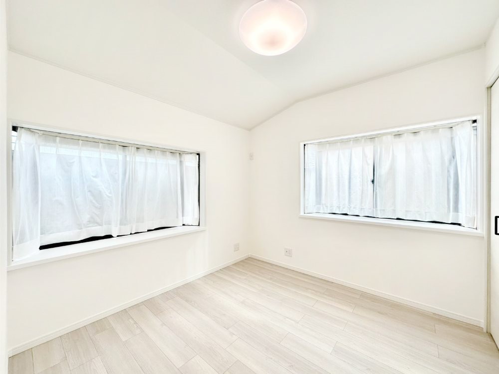 q Qʍ̌ŋC悭R̂łql̂ɂsb^