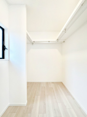 ̑ EH[NCN[[bgtŐԂLpł܂B