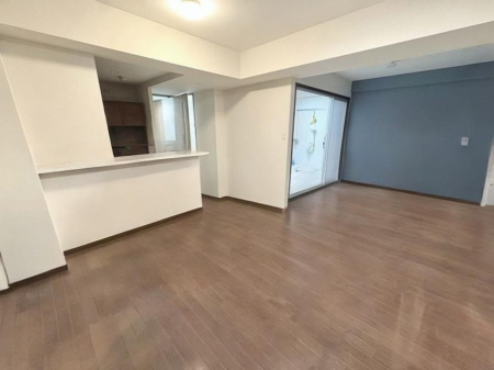 rO Ƒc̎ԂȂ났̃rO_CjOB   CGH