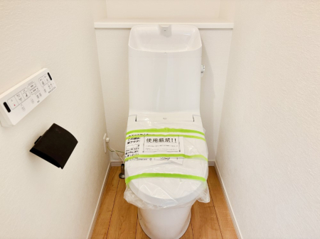 �g�C�� �g�C����1�K��2�K���ꂼ��ɔz�u����Ă��ĂƂĂ��֗��ł��B 