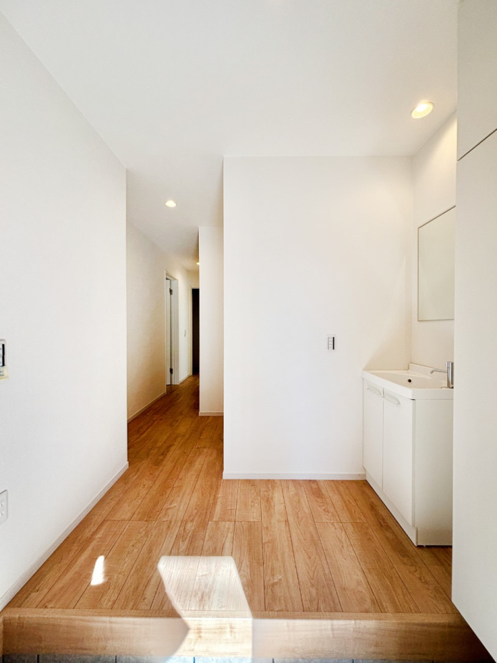 ���� �Ƒ��̋A��₨�q�l�������������}���錺��  