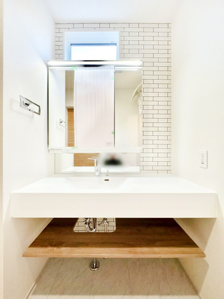 ���ʑ�E���ʏ� �傫�����₷���O�ʋ��Ő�����������ʑ�́A�g�����Ȃ݃`�F�b�N�ɂ��������߂ł��B