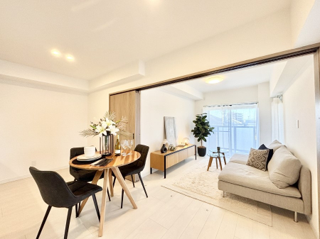 ���ӊ� �w 880m JR�u�˓c�v�w