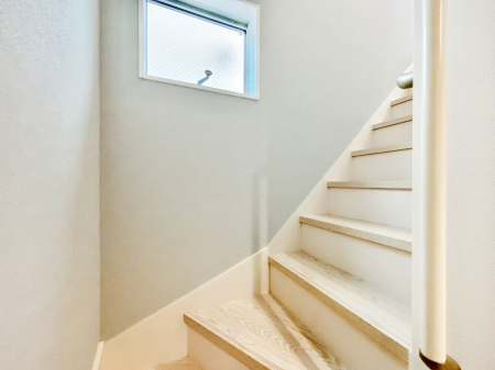 ���̑� �K�i�͔��Â��Ȃ肪���ł����A�����t���Ȃ̂Ŗ��邢��ԂɁB