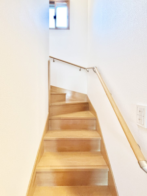 ���̑����� �K�i�͎肷��t���Ȃ̂ŏ����Ȃ��q���܂₲����̕������S�ł�  