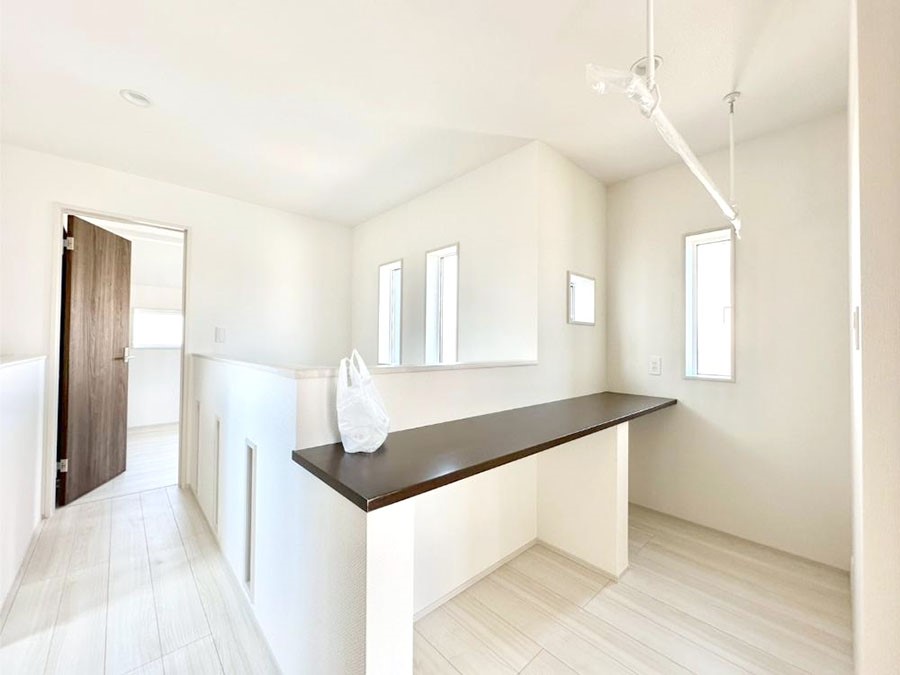 ���̑����� �����������|�[���B�~�J��ԕ��̎����ɑ劈�􂵂܂��B  