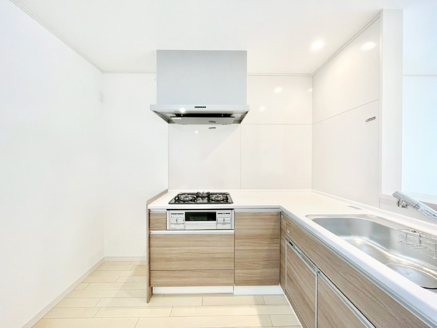 Lb` L^ƗXy[XLXƎg܂BRpNgɓĂNNB