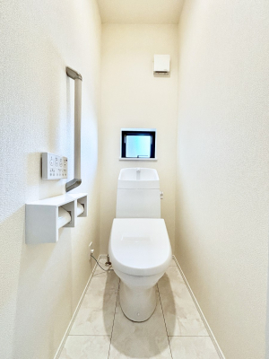 �g�C�� �E�H�V�����b�g�t���g�C����1�K��2�K���ꂼ��ɔz�u����Ă��ĂƂĂ��֗��ł��B 