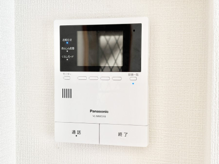 ���̑����� TV���j�^�[�t�C���^�[�t�H�����t���Ă��ăZ�L�����e�B�[��  