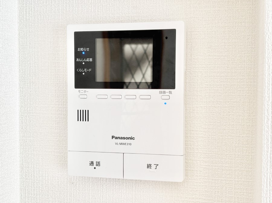 ���̑����� TV���j�^�[�t�C���^�[�t�H�����t���Ă��ăZ�L�����e�B�[��  