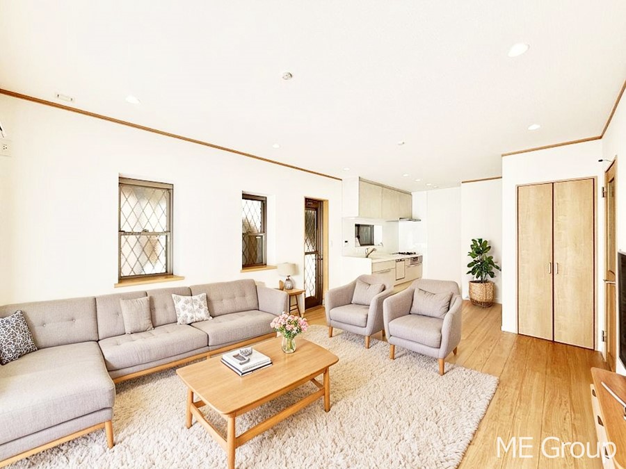 ���r���O �������������͋C�̂k�c�j�͉Ƒ��݂�Ȃ̉��K��ԁ��Ƌ��CG�ł�