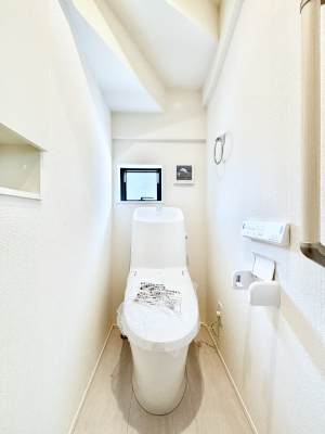 �g�C�� �E�H�V�����b�g�t���g�C����1�K��2�K���ꂼ��ɔz�u����Ă��ĂƂĂ��֗��ł��B 