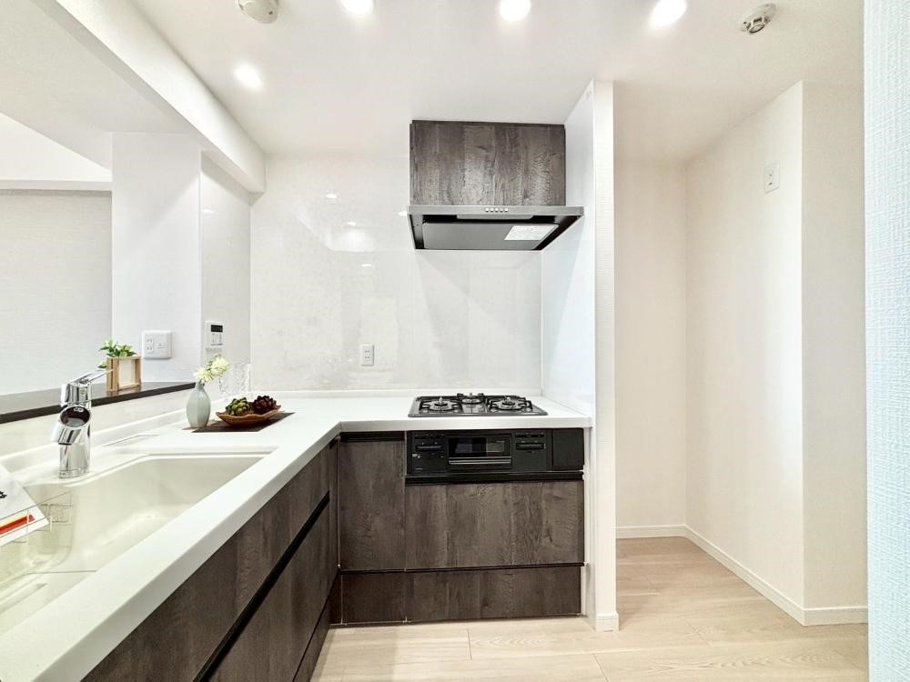 Lb` ĝ悢Lb`B̂ŉƑ̏Ί炪L܂I