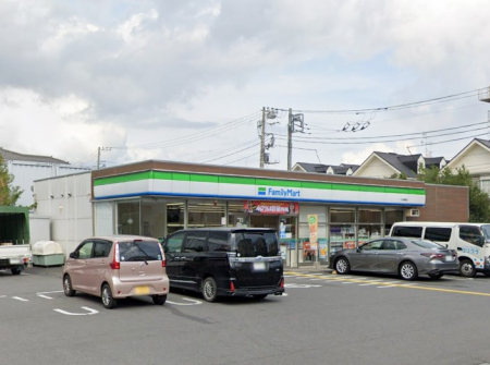 ���ӊ� �R���r�j 200m �t�@�~���[�}�[�g �������X