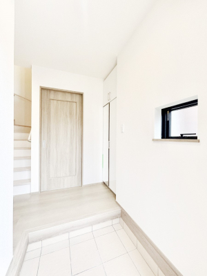 ���� ���Ƒ��₨�q�l���C�����悭���o�}���ł��鉸�₩�ȕ��͋C�̌��ւł��B