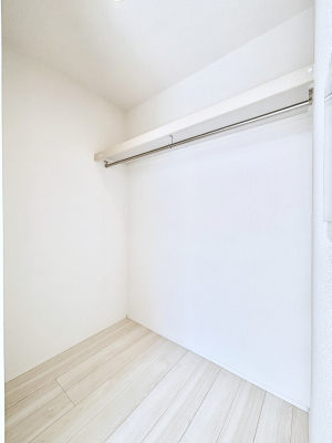 ���̑� �ߗނ��n���K�[�Ɋ|�����܂܎��[�ł���WIC�B�ߗނ̐������ڂ����₷���ĕ֗��ł��I