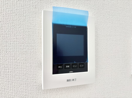 ���̑����� TV���j�^�[�t���C���^�[�t�H���Ŗh�Ɩʂ����S�ł��B