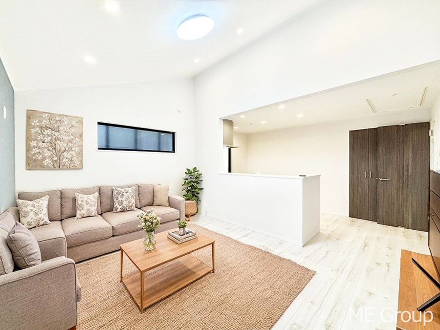 rO ͋Ĉkcj͉Ƒ݂Ȃ̉KԁƋCGł