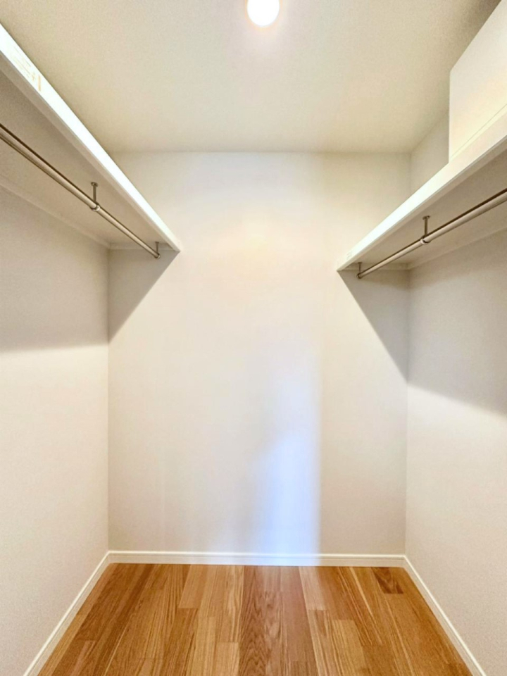 ̑ EH[NCN[[bgtŐԂLpł܂B