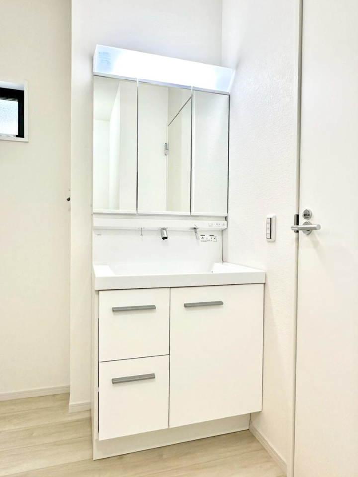 ʑEʏ 傫₷OʋŐʑ́AgȂ݃`FbN┧̂ɂ߂łB 