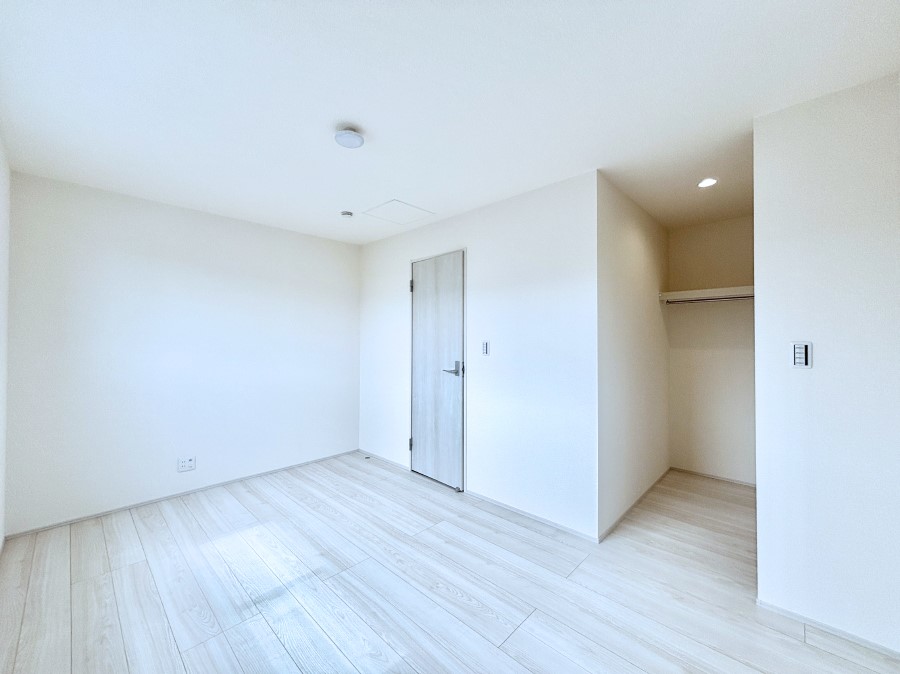 �q������ �q�������ɂ��������߂Ȏ��[�X�y�[�X�����Ղ�̋���