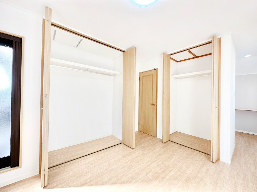 ���[ �����Ղ�̎��[�X�y�[�X�ŉ��K�ɕ�点���� 