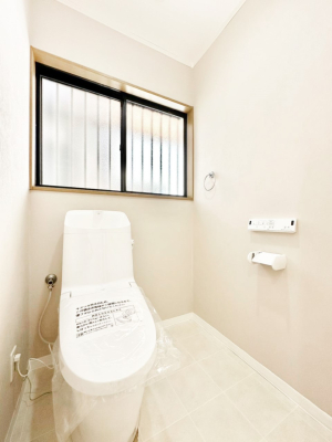 �g�C�� �g�C���͈��S�̂Q�ӏ��I���̃o�^�o�^������S�ł��B