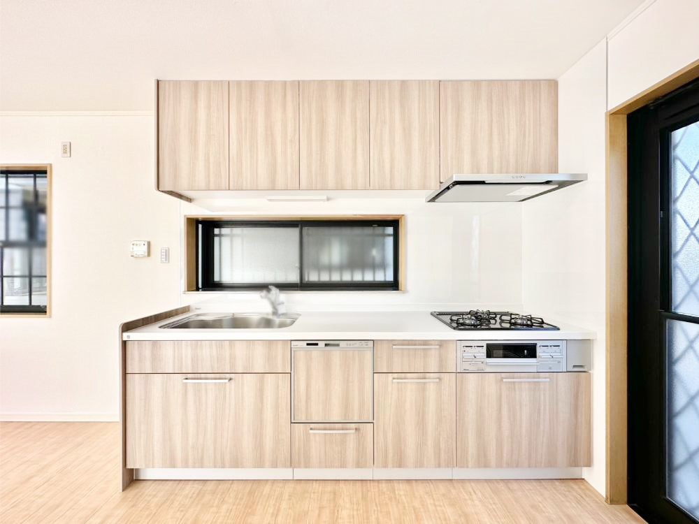 �L�b�`�� �������������I�ɁA�y�����I�V�X�e���L�b�`��