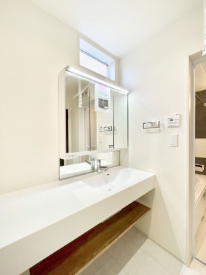 ̑ 邢ʏ͖̐gxxyłႢłB    