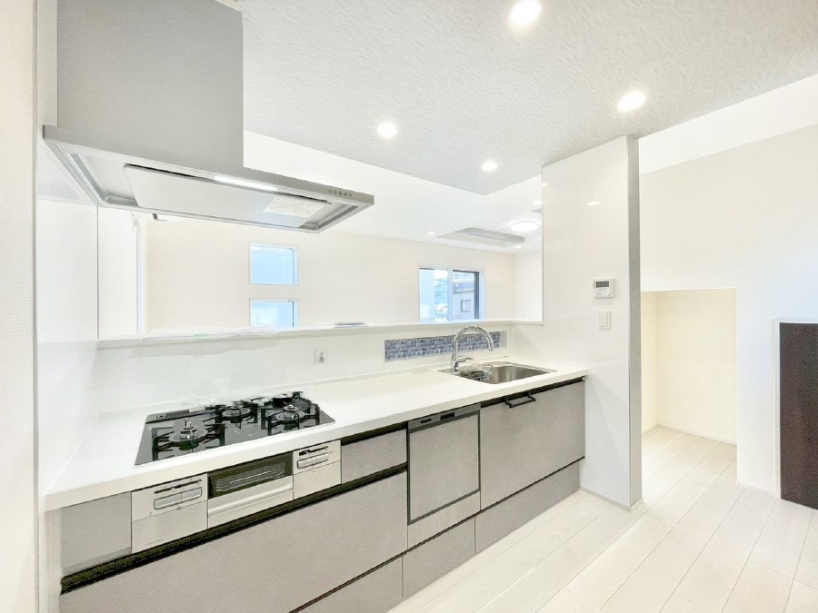 Lb` rOŗVԂqlȂ炨łΖʃLb`B  