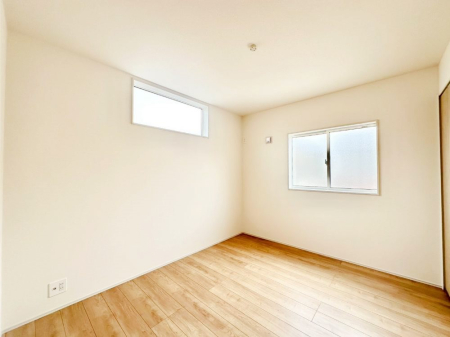 ���̑����� 2�ʍ̌����m�ۂ������邢��ԁB�Ƒ��݂�Ȃ����K�ȕ�炵����������݌v�ł��B�@