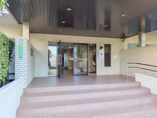 �G���g�����X -