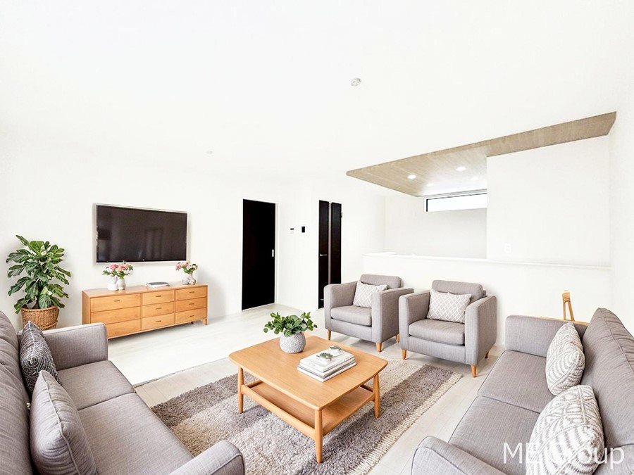 ���r���O �������������͋C�̂k�c�j�͉Ƒ��݂�Ȃ̉��K��ԁ��Ƌ��CG�ł�