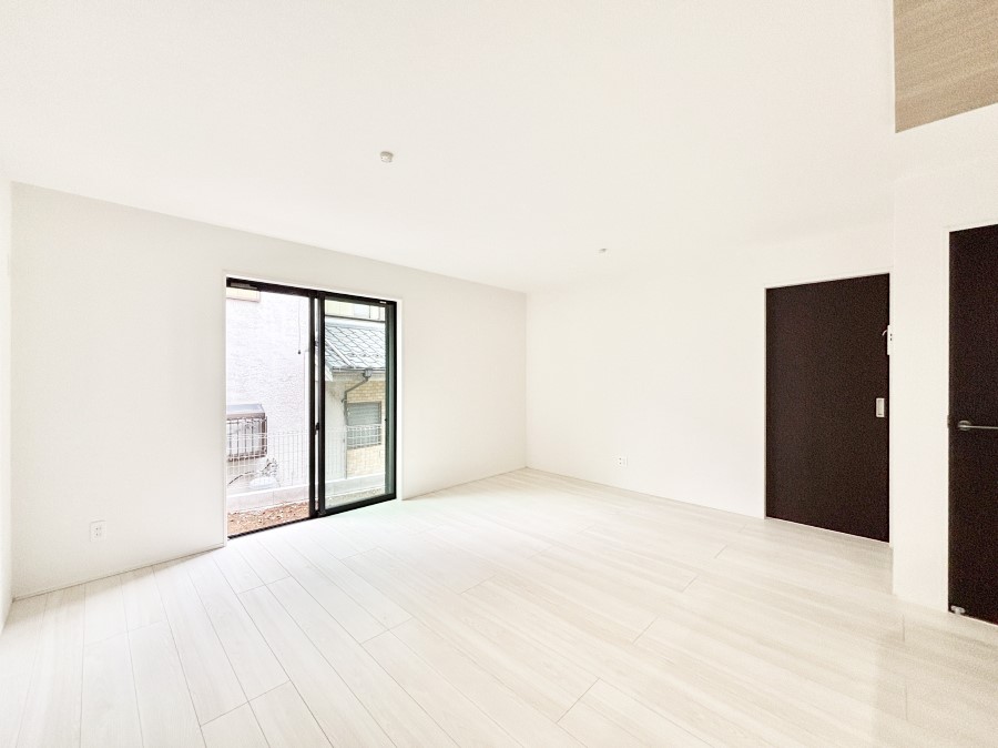 ���̑����� �Ƒ������R�ƏW�܂�e���̃X�y�[�X�ɂȂ肻��