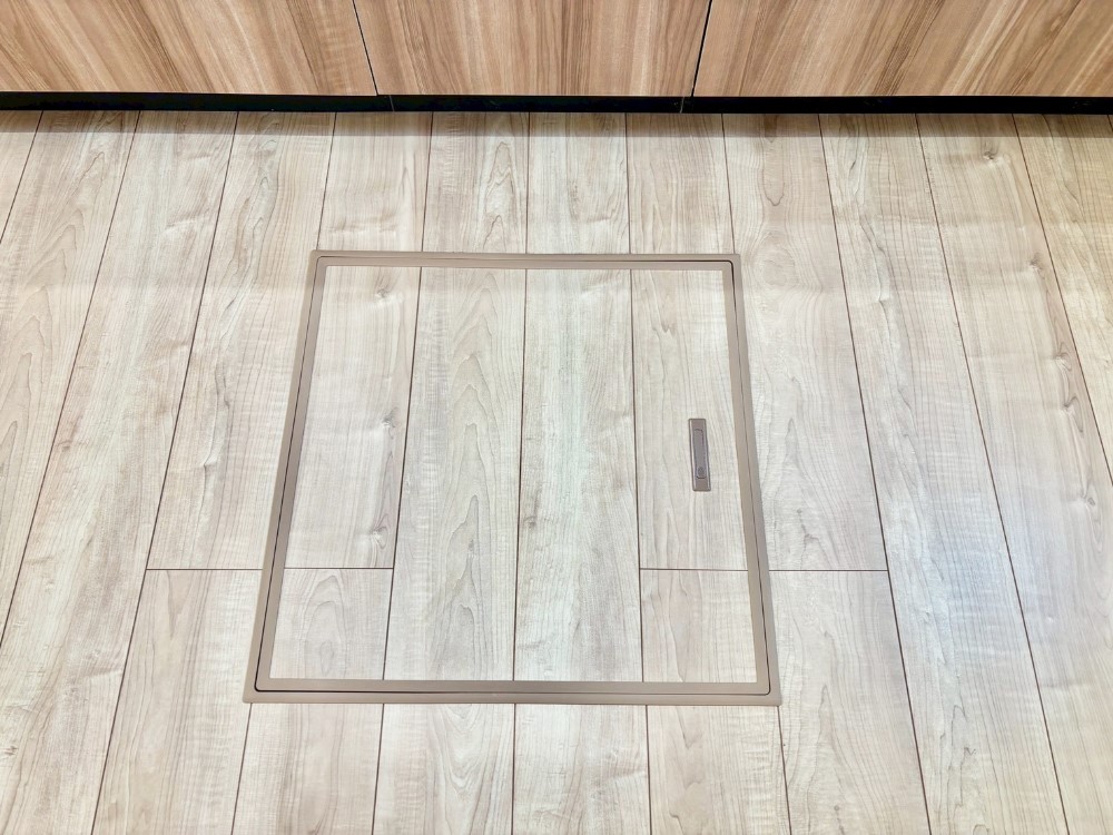 ̑ [tIpiEpi̎[ɂ劈B