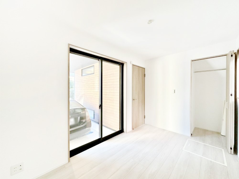 �q������ �N���[�[�b�g�t���̂������ŃX�b�L���Ƃ�����Ԃł�����芰���܂��I